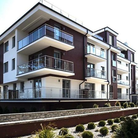 Apartament Elegance Yellow Rewal Exterior photo