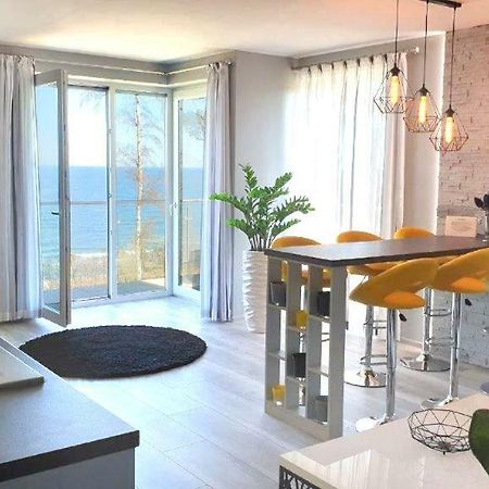 Apartament Elegance Yellow Rewal Exterior photo